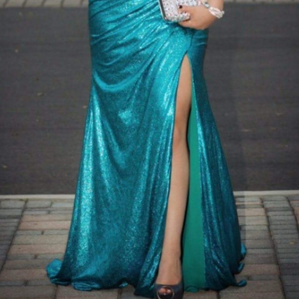 Prom Dress - Picture 4 of 4